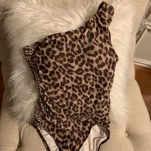 Michael Kors Baiting Suit